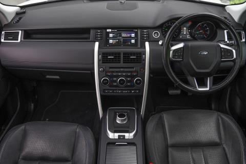 2015 Land Rover Discovery Sport HSE Si4 - Thumbnail