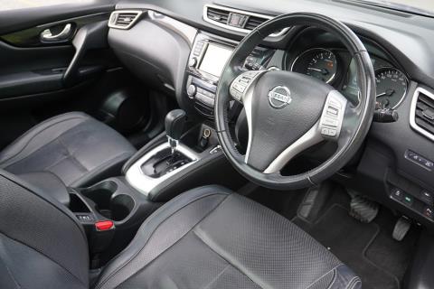 2016 Nissan Qashqai Ti / Dualis - Thumbnail