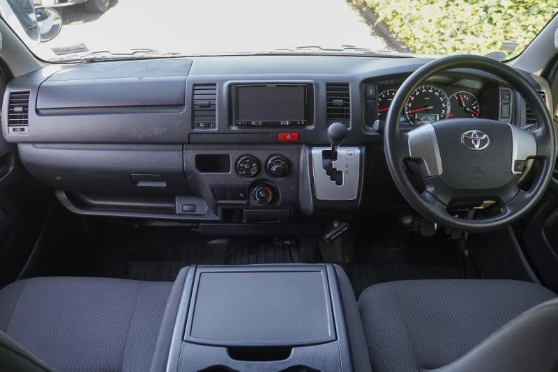 2018 Toyota Hiace ZL 5 Door