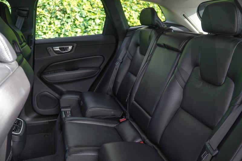 2022 Volvo XC60 B5 Mild Hybrid