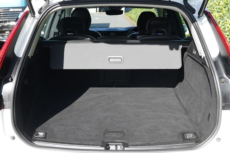 2022 Volvo XC60 B5 Mild Hybrid