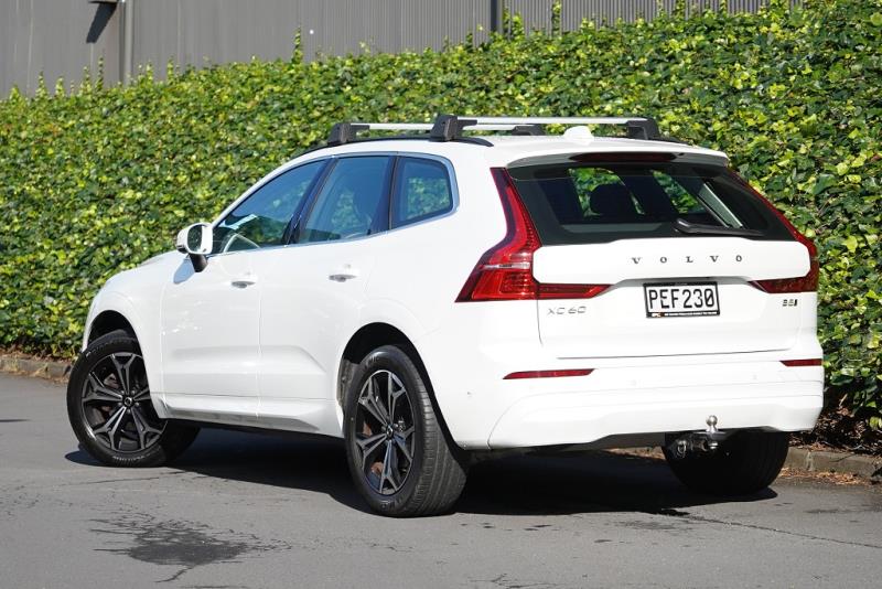 2022 Volvo XC60 B5 Mild Hybrid