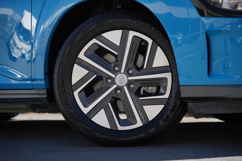 2022 Hyundai Kona EV 64kWh - Thumbnail