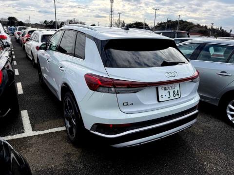 2023 Audi Q4 e-tron S Line - Thumbnail