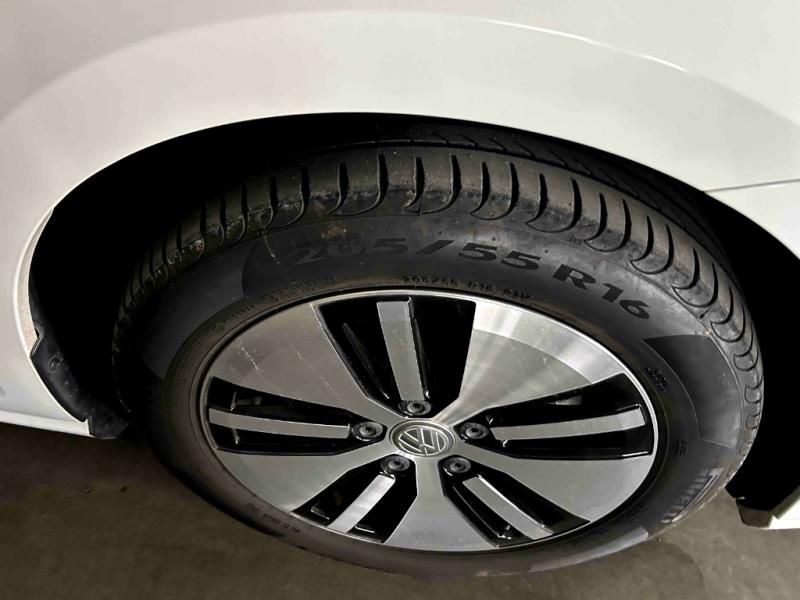 2017 Volkswagen e-Golf Gen II