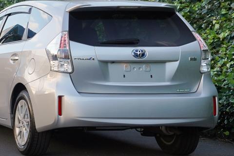 2014 Toyota Prius Alpha S - Thumbnail