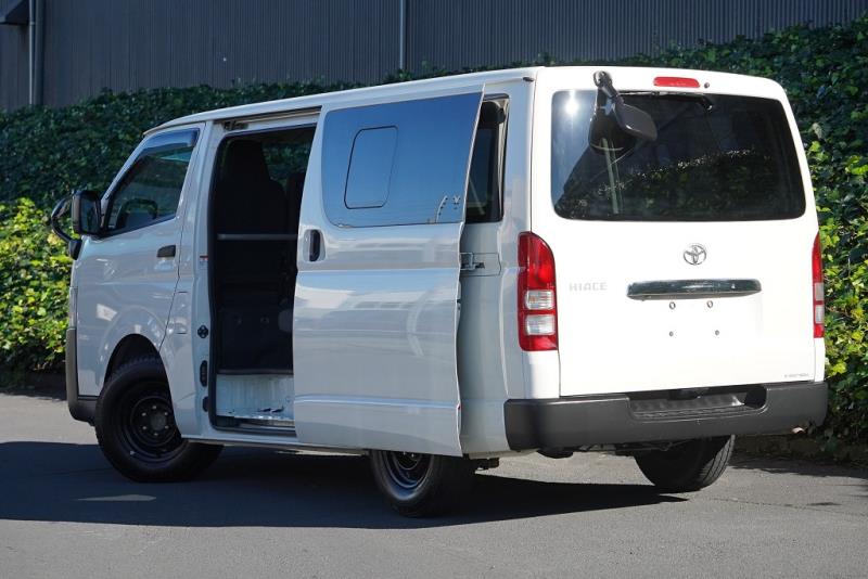 2021 Toyota Hiace ZL 5 Door