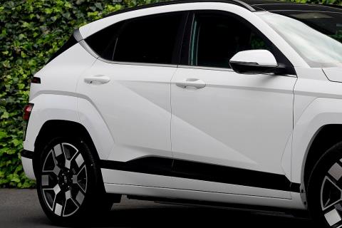 2024 Hyundai Kona Elite 64kWh - Thumbnail