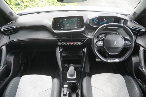 2021 Peugeot e-2008 GT Electric - Thumbnail