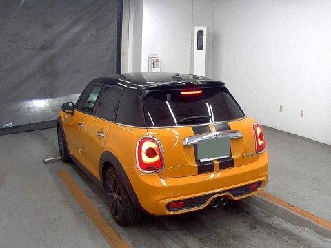 2015 Mini Cooper S - Thumbnail