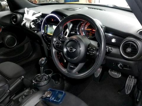 2015 Mini Cooper S - Thumbnail