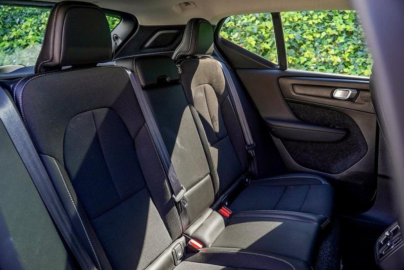 2019 Volvo XC40 T4 Momentum