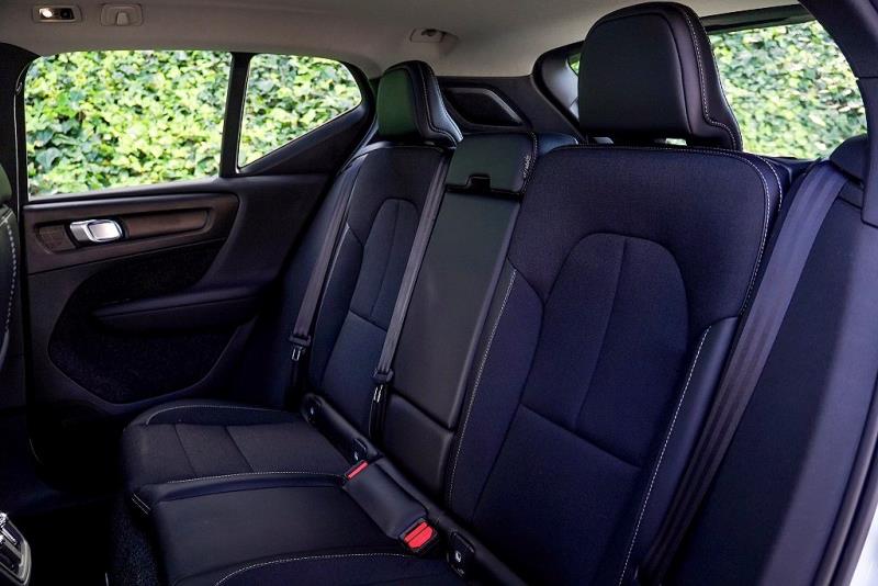2019 Volvo XC40 T4 Momentum