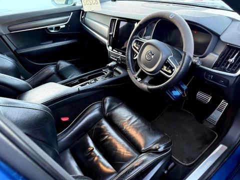 2017 Volvo V90 T6 R Design AWD - Thumbnail