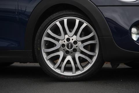 2015 Mini Cooper S - Thumbnail