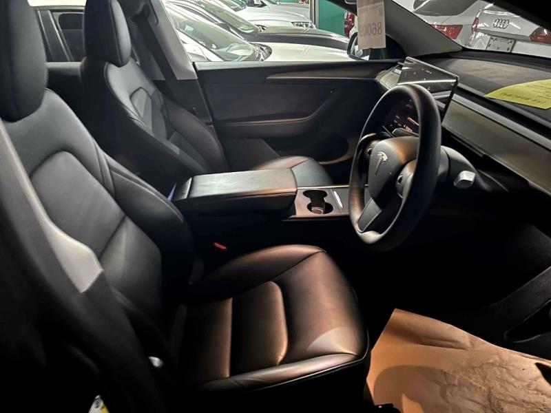 2023 Tesla Model Y Performance AWD