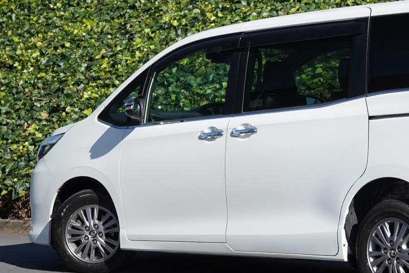 2016 toyota Noah / Esquire / Voxy
