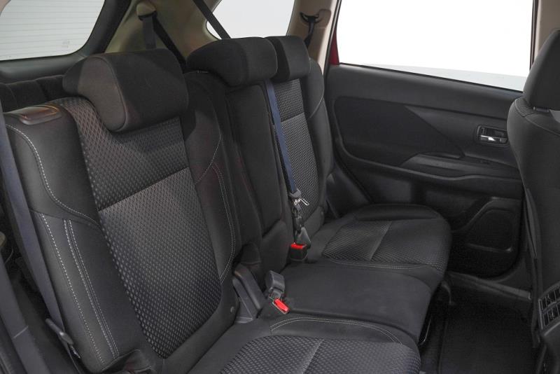 2022 Mitsubishi Outlander LS 7 Seater