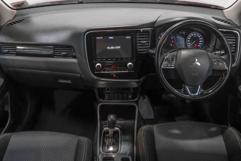 2022 Mitsubishi Outlander LS 7 Seater - Thumbnail