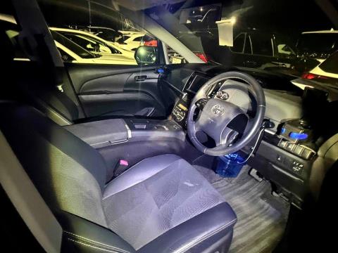 2014 Toyota Estima Hybrid Premium - Thumbnail