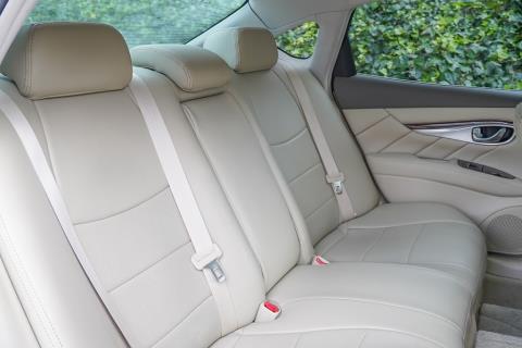 2012 Nissan Fuga Hybrid / Skyline - Thumbnail