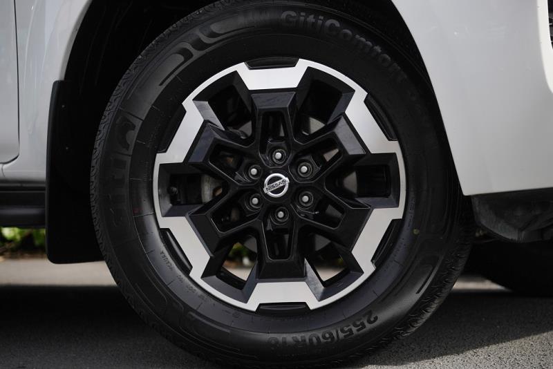 2021 Nissan Navara ST-X 2.3D