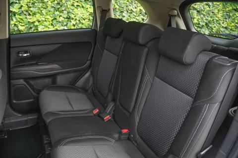 2022 Mitsubishi Outlander LS 2.4P 4WD - Thumbnail