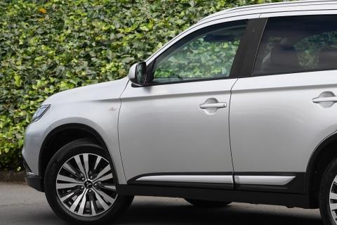 2022 Mitsubishi Outlander LS 2.4P 4WD - Thumbnail
