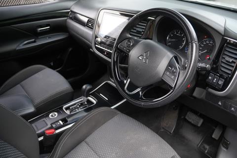 2022 Mitsubishi Outlander LS 2.4P 4WD - Thumbnail