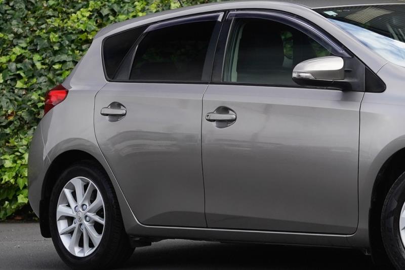 2014 Toyota Corolla GLX / Auris