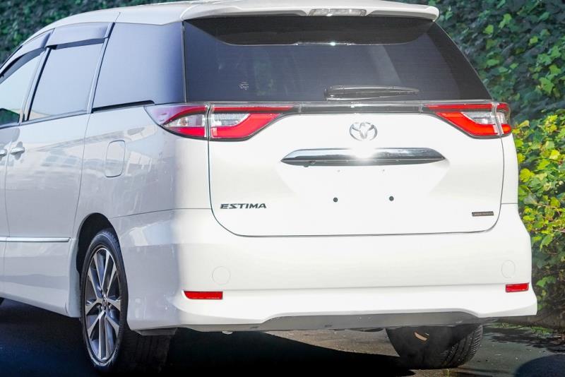 2017 Toyota Estima Aeras Premium