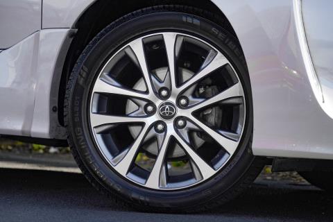 2017 Toyota Estima Aeras Premium - Thumbnail
