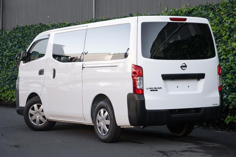 2021 Nissan NV350 / Caravan