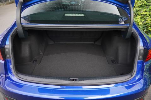 2015 Lexus IS 200t - Thumbnail