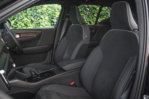 2022 Volvo C40 Recharge Ultimate - Thumbnail