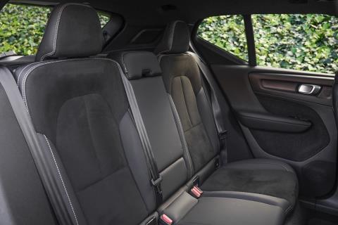 2022 Volvo C40 Recharge Ultimate - Thumbnail