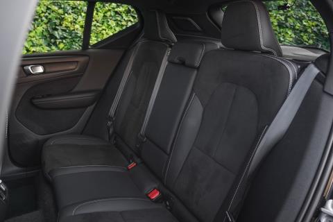 2022 Volvo C40 Recharge Ultimate - Thumbnail