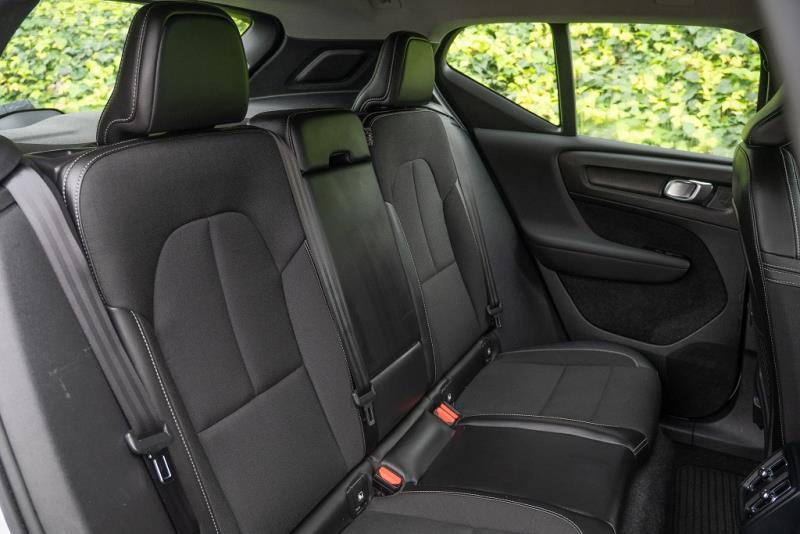 2018 Volvo XC40 T4 Momentum