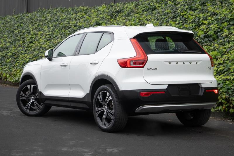 2018 Volvo XC40 T4 Momentum