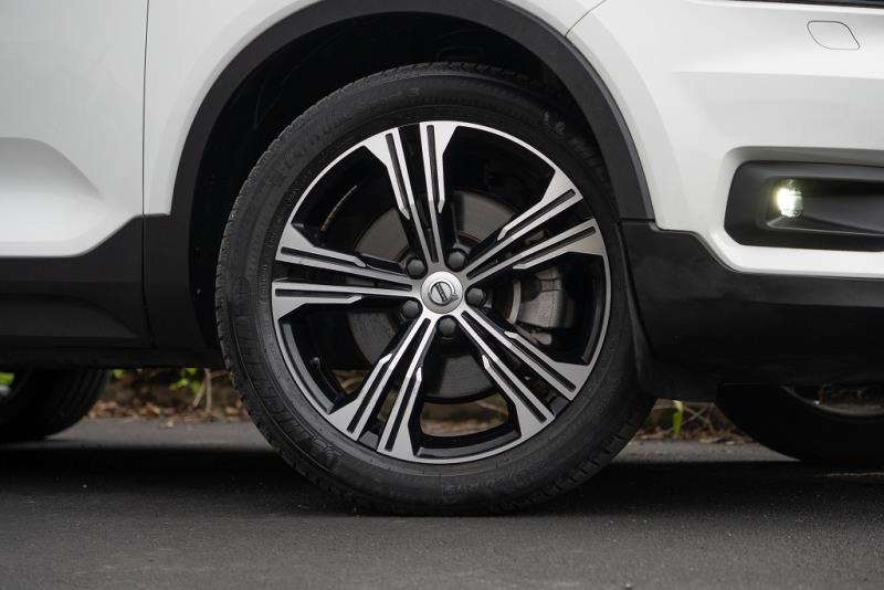 2018 Volvo XC40 T4 Momentum