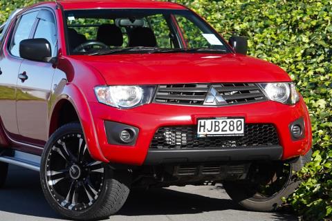 2014 Mitsubishi Triton GL 2WD - Thumbnail