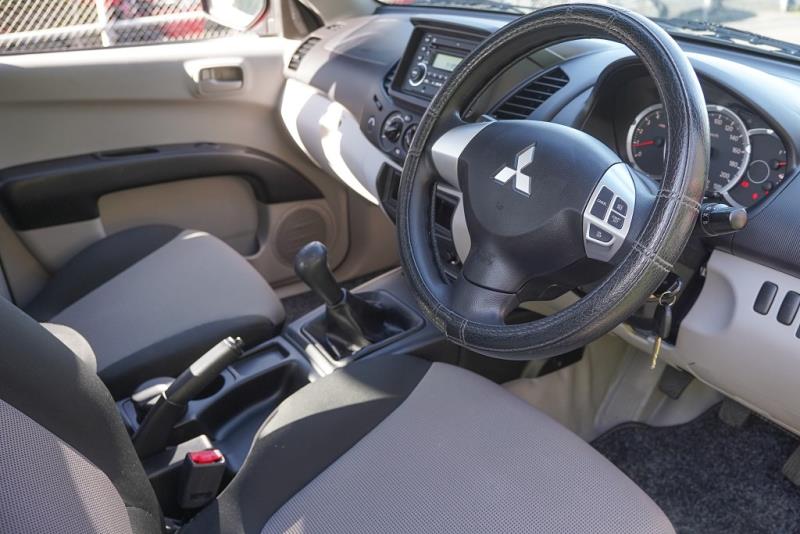 2014 Mitsubishi Triton GL 2WD