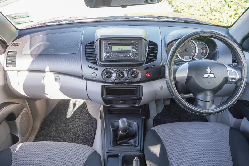 2014 Mitsubishi Triton GL 2WD