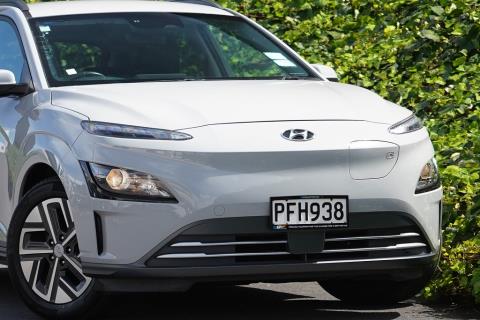 2022 Hyundai Kona EV 64kWh - Thumbnail