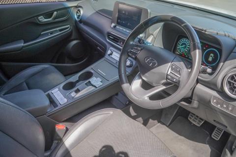 2022 Hyundai Kona EV 64kWh - Thumbnail