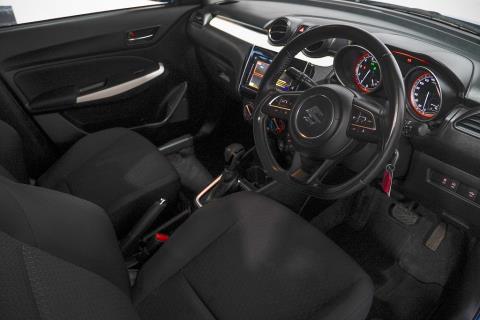 2024 Suzuki Swift GLX Hybrid - Thumbnail