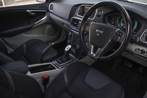 2013 Volvo V40 T4 Se - Thumbnail