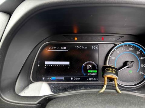 2018 Nissan Leaf 40G 84% SOH - Thumbnail