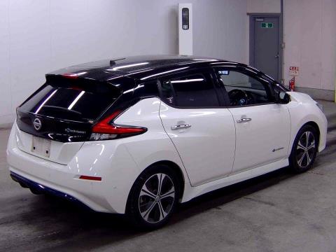 2018 Nissan Leaf 40G 84% SOH - Thumbnail