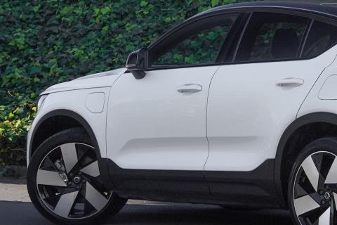 2024 Volvo C40 Recharge Ultimate - Thumbnail